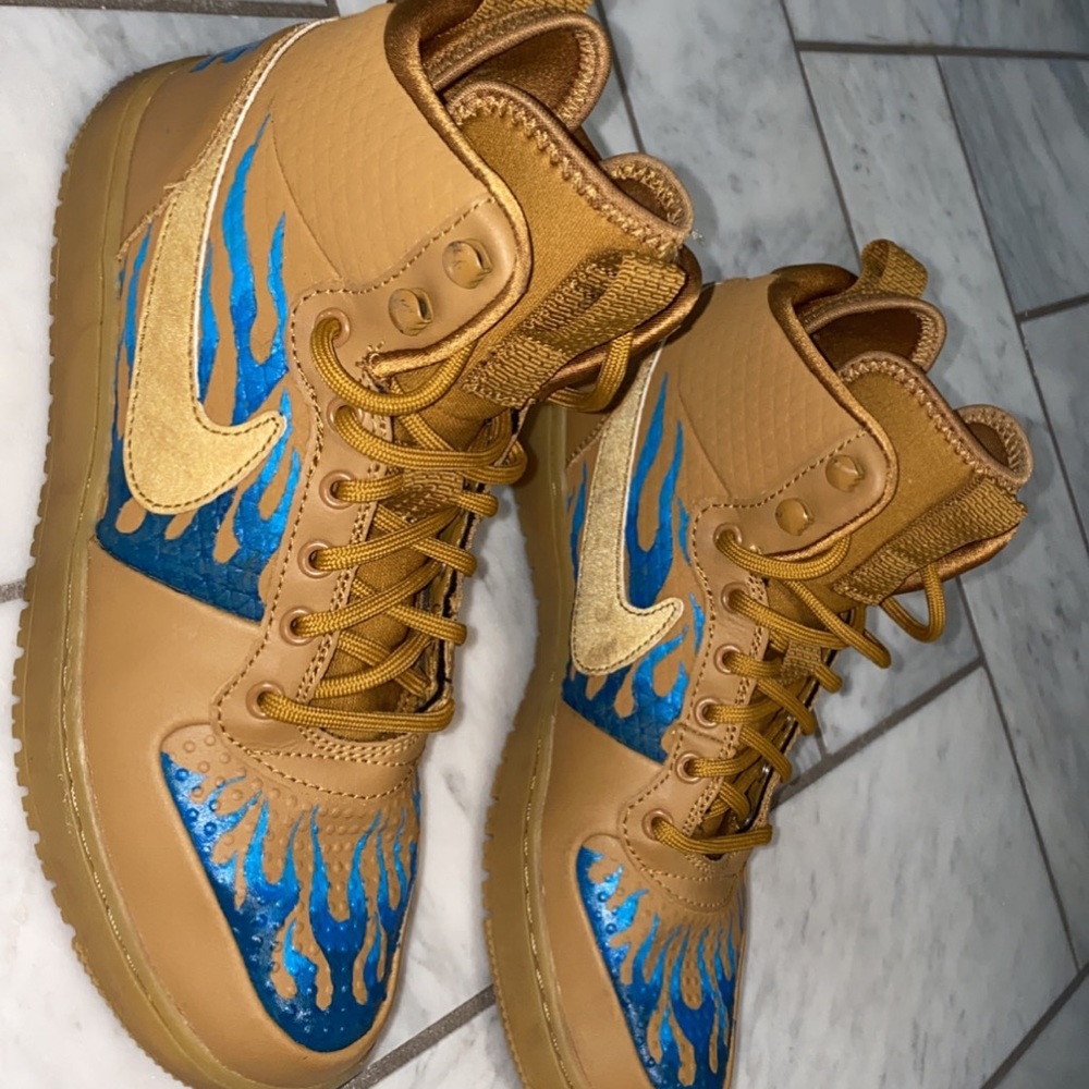 Air Force 1s - Picture 1 of 4